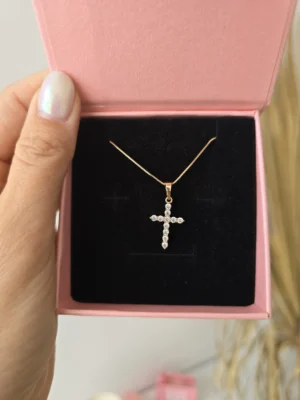 grandinele su kryzeliu